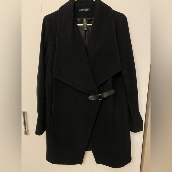 Ralph Lauren Buckle Closure wool Coat, size 8 - Picture 8 of 10